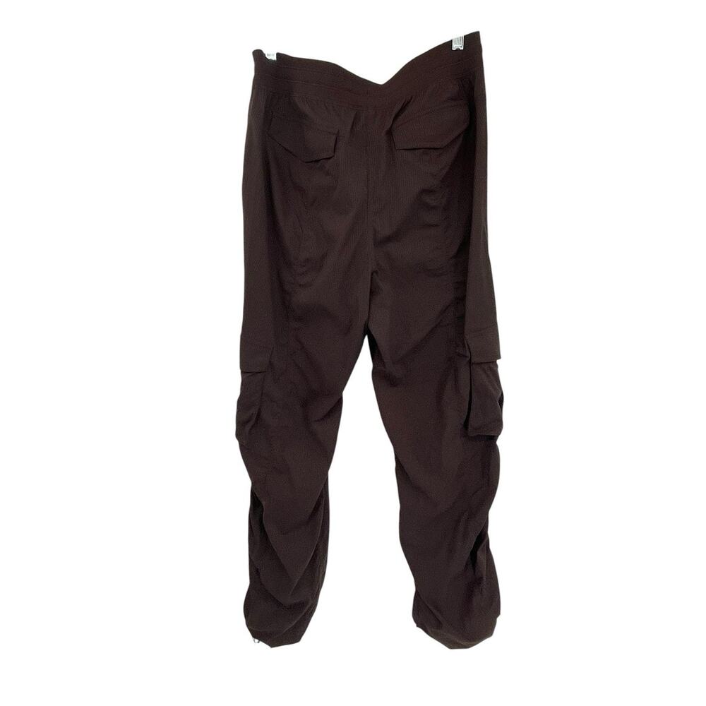 Lululemon Dance Studio Relaxed Fit Mid Rise Cargo Pant Brown Size Medium - Picture 7 of 13